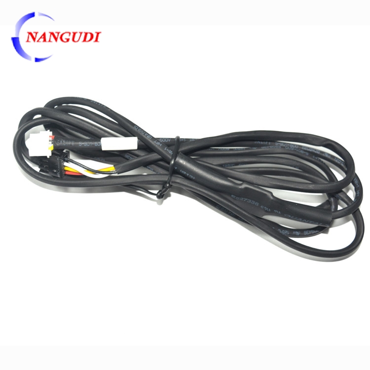 Molex：5264...